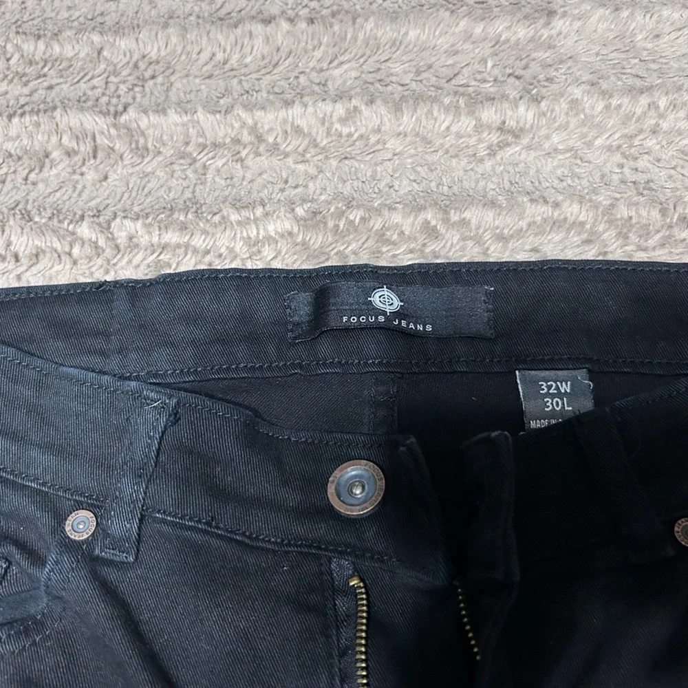 Focus Jeans - Picture 3 of 3